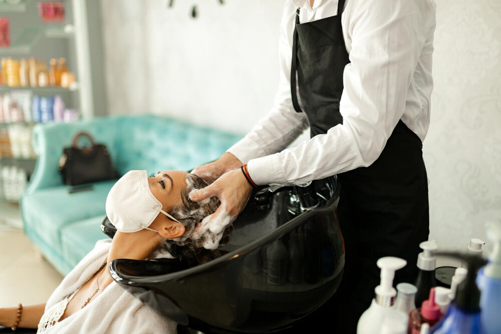 Why Choosing Private Salon Suites for Rent Helps Beauty Professionals Build Independent Careers