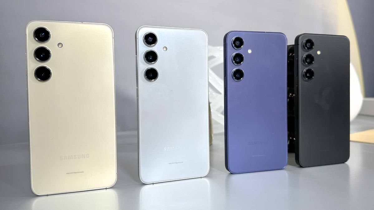 Comparing Samsung Mobile Phones: Which Model Offers the Best Value in 2025?