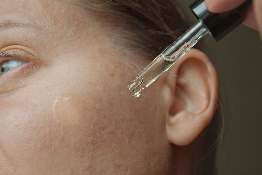 Signs You Need The Best Serum For Pigmentation
