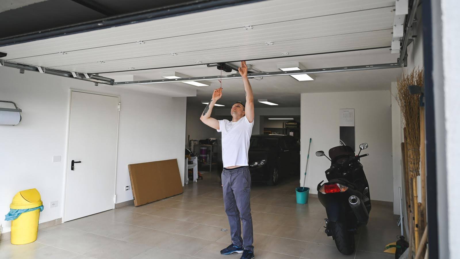 Bakersfield Garage Door Repair You Can Depend On